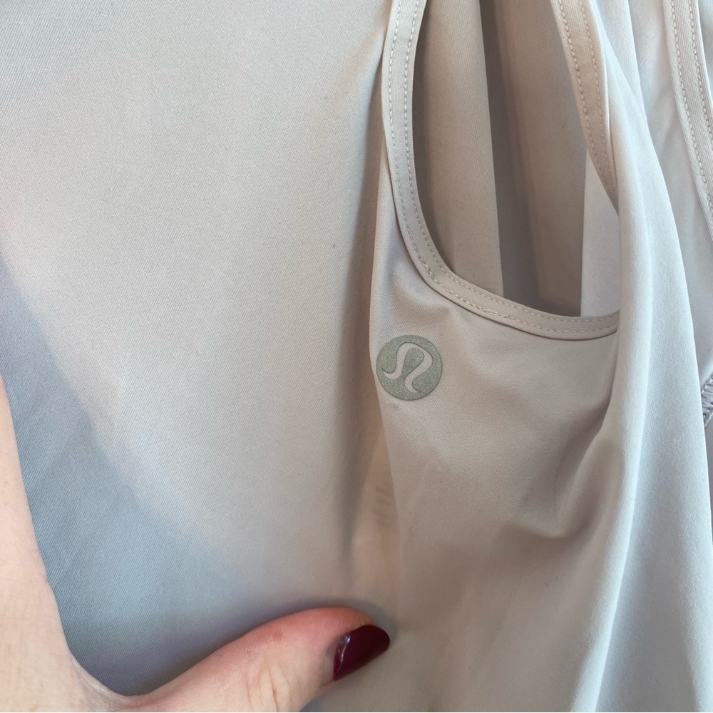 Lululemon Athletica Grey Call it a Tie Tank Top Shirt Women’s size 10 - Picture 5 of 7